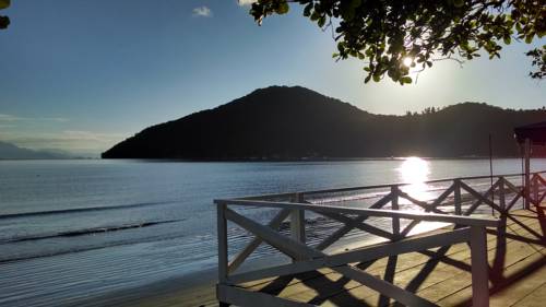 Ubatuba Brasil código de descuento de reserva de booking.com