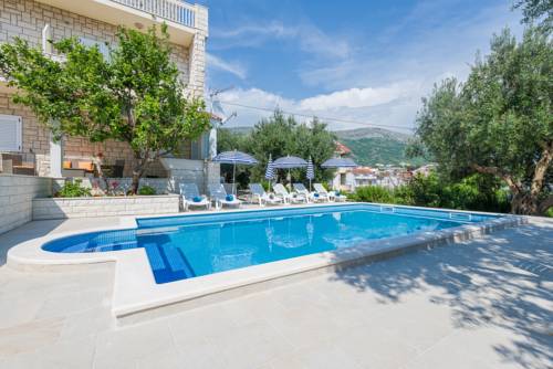 Podstrana Kroatien Reservierungsrabattcode booking.com