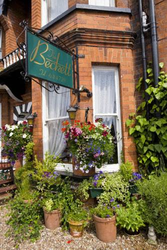 York United Kingdom Hotel Reservation Booking.com